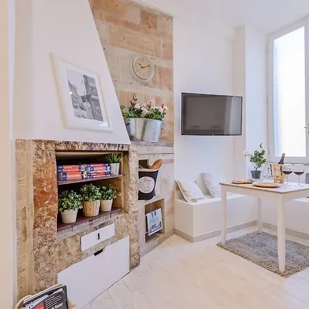 Apartment Townhouse By The Spanish Steps