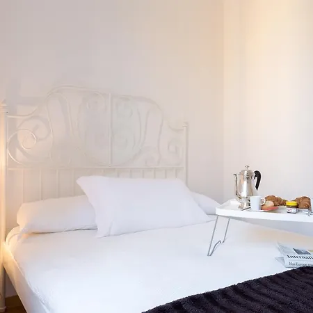 Townhouse By The Spanish Steps Rome
