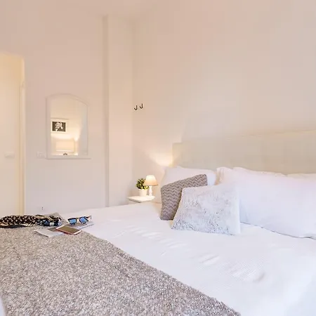 Townhouse By The Spanish Steps *