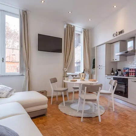 Townhouse By The Spanish Steps Apartment Rome