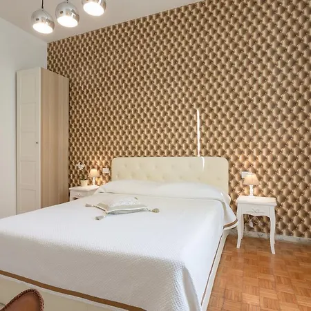 아파트 Townhouse By The Spanish Steps *